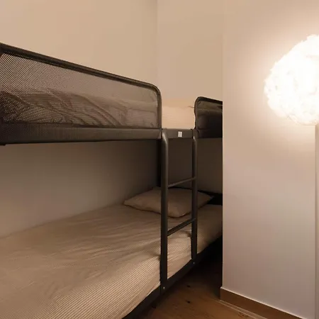 Apartmán Typical For 4 In 9