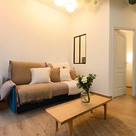 Appartement Typical For 4 People Moulin Rouge *