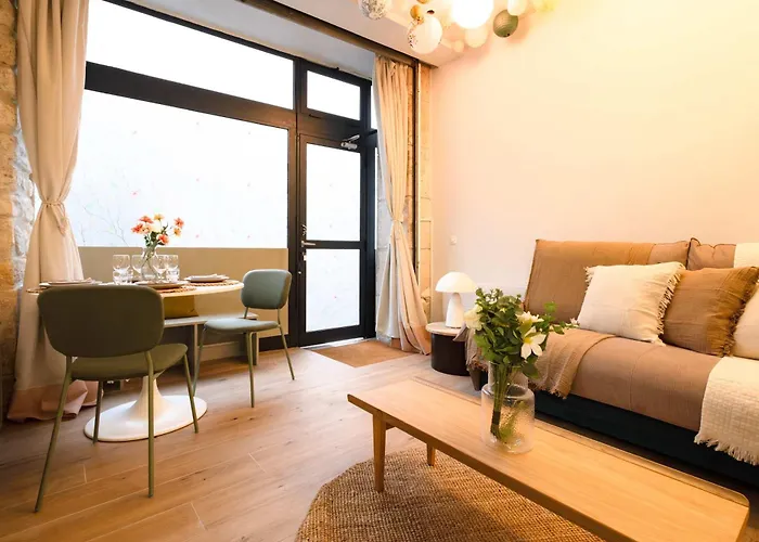 Apartment Typical For 4 People Moulin Rouge