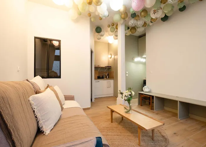 Apartment Typical For 4 People Moulin Rouge *